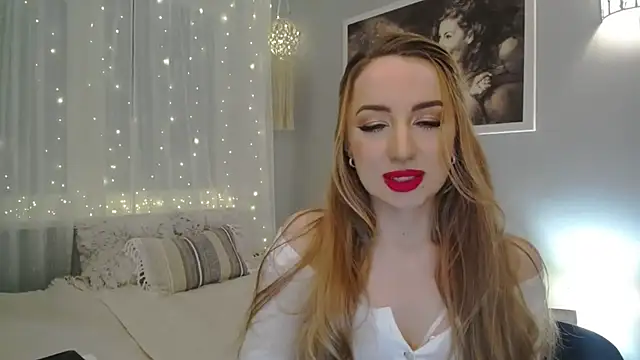 Snapshot of JulietteDiamond chatting on 14, 1, 2025 JulietteDiamond online show from 14, 1, 2025
