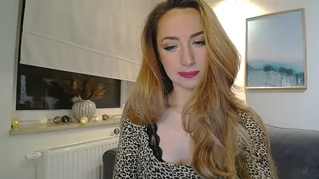 Snapshot of JulietteDiamond chatting on 23, 2, 2025 JulietteDiamond online show from 23, 2, 2025