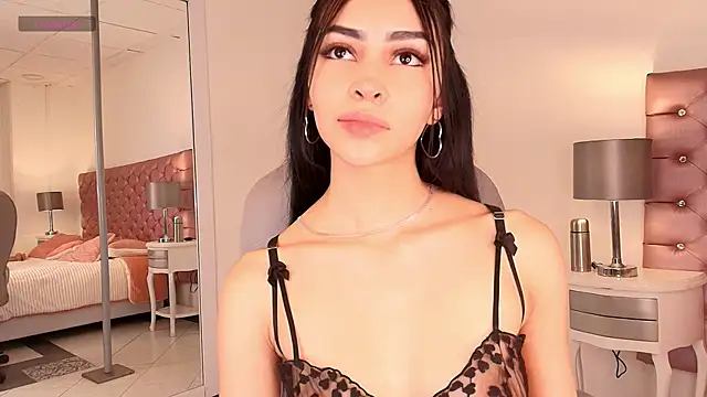 celine golden1 online show from 16, 10, 2025