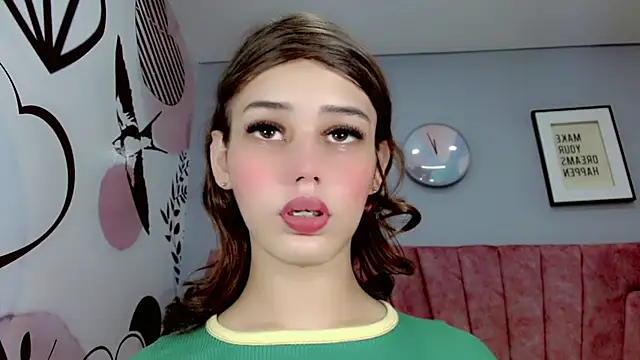 ValeriaAguilar online show from 7, 1, 2025