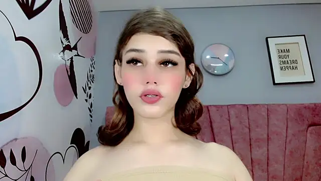 ValeriaAguilar online show from 15, 1, 2025