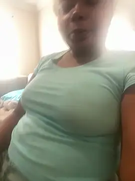 Snapshot of JCCaramelbarbie1 chatting on 11, 10, 2025 JCCaramelbarbie1 online show from 11, 10, 2025