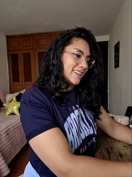 Snapshot of Thaliacooper_ chatting on 12, 9, 2025 Thaliacooper online show from 12, 9, 2025