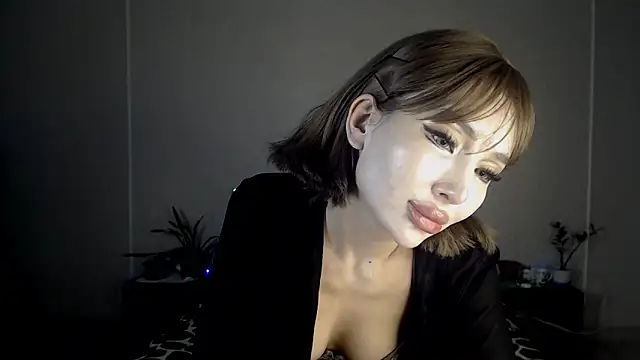 Snapshot of Izalimka chatting on 3, 2, 2025 Izalimka online show from 3, 2, 2025