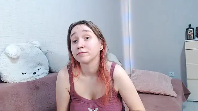 lovely hayley online show from 10, 4, 2026