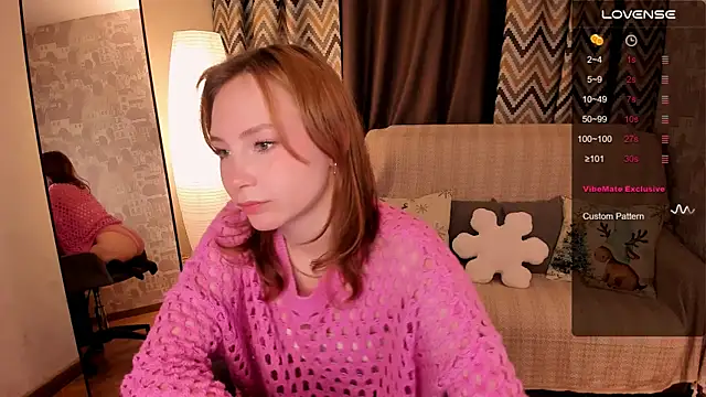 Snapshot of LanaBlu_ chatting on 17, 12, 2024 LanaBlu online show from 17, 12, 2024