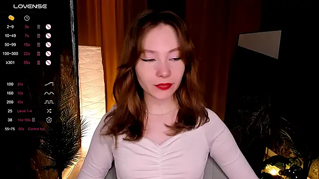 Snapshot of LanaBlu_ chatting on 9, 9, 2025 LanaBlu online show from 9, 9, 2025