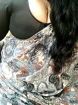 Snapshot of Aishu-tamil09 chatting on 29, 10, 2025 Aishu-tamil09 online show from 29, 10, 2025