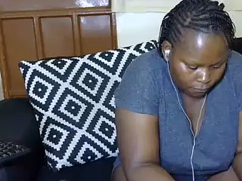 Snapshot of Pretty_lilly02 chatting on 25, 2, 2025 Pretty lilly02 online show from 25, 2, 2025