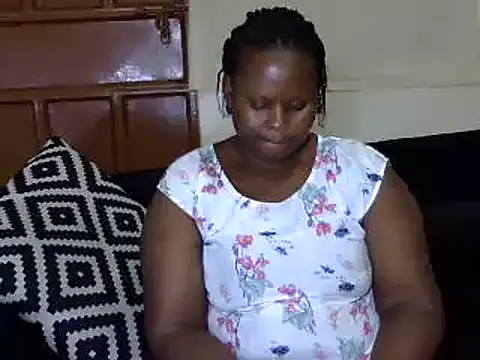 Snapshot of Pretty_lilly02 chatting on 25, 2, 2025 Pretty lilly02 online show from 25, 2, 2025