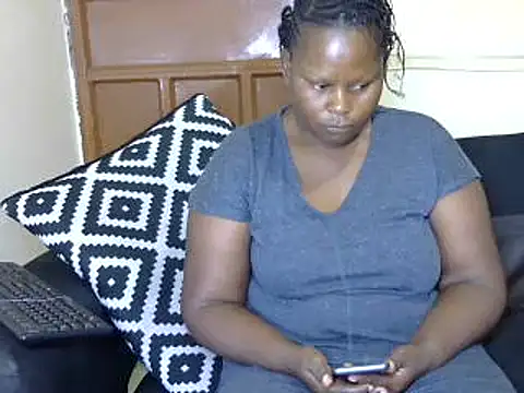Snapshot of Pretty_lilly02 chatting on 28, 2, 2025 Pretty lilly02 online show from 28, 2, 2025