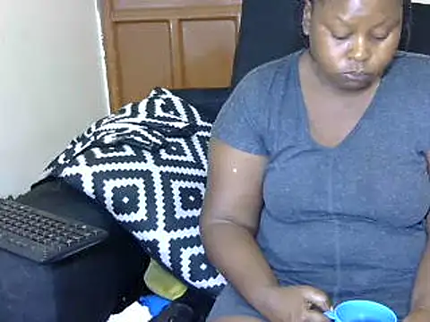 Snapshot of Pretty_lilly02 chatting on 8, 3, 2025 Pretty lilly02 online show from 8, 3, 2025