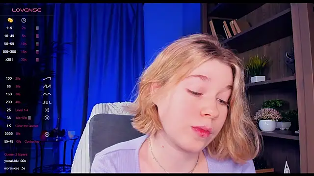 PollyHathor online show from 16, 12, 2024