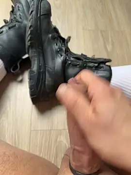 Snapshot of dickshome chatting on 7, 11, 2025 dickshome online show from 7, 11, 2025