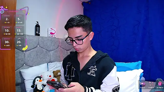 OwenBluee online show from 14, 9, 2025