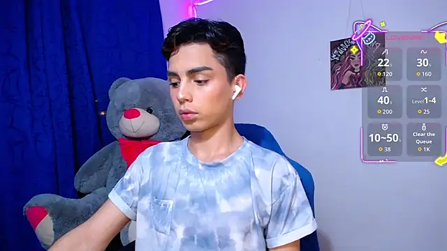 OwenBluee online show from 28, 4, 2026