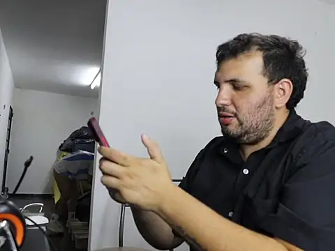 Snapshot of zekefotoslive chatting on 25, 2, 2026 zekefotoslive online show from 25, 2, 2026