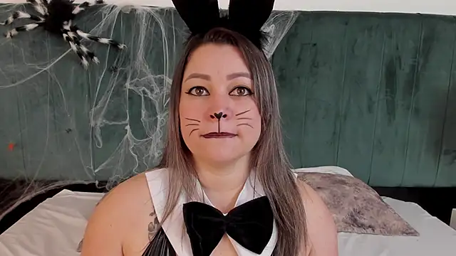 PandoraB  online show from 30, 10, 2025