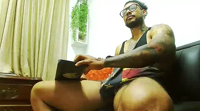 Snapshot of LewisStrong chatting on 16, 2, 2025 LewisStrong online show from 16, 2, 2025