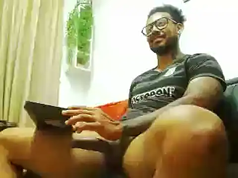 Snapshot of LewisStrong chatting on 27, 2, 2025 LewisStrong online show from 27, 2, 2025
