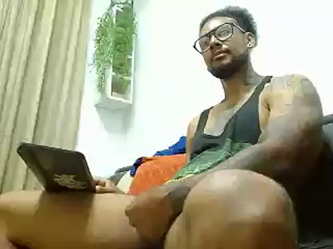 Snapshot of LewisStrong chatting on 21, 3, 2025 LewisStrong online show from 21, 3, 2025