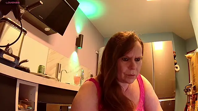 Snapshot of Endrocleia chatting on 5, 10, 2025 Endrocleia online show from 5, 10, 2025