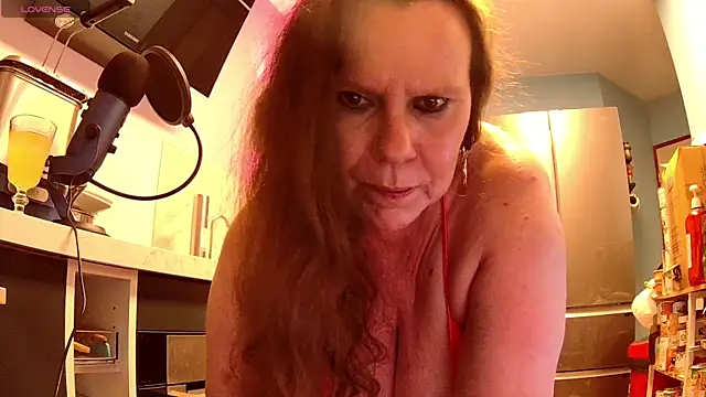 Snapshot of Endrocleia chatting on 14, 6, 2026 Endrocleia online show from 14, 6, 2026
