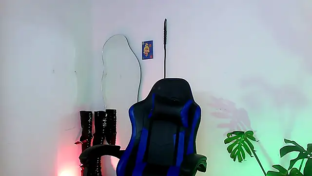 Snapshot of Dan_Yagami chatting on 25, 9, 2025 Dan Yagami online show from 25, 9, 2025