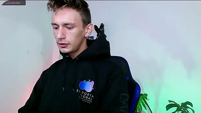 Snapshot of Dan_Yagami chatting on 7, 10, 2025 Dan Yagami online show from 7, 10, 2025