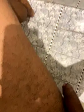 Snapshot of gomespauz chatting on 18, 10, 2025 gomespauz online show from 18, 10, 2025