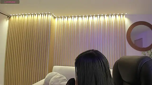 Snapshot of ValeriaRiveraX chatting on 9, 3, 2025 ValeriaRiveraX online show from 9, 3, 2025