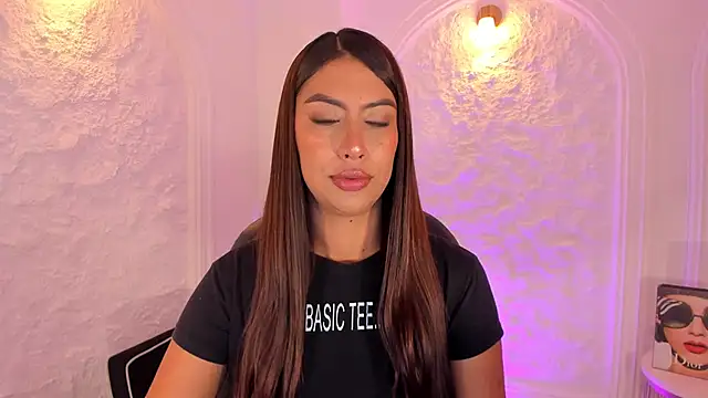 ArianaDumont online show from 18, 9, 2025