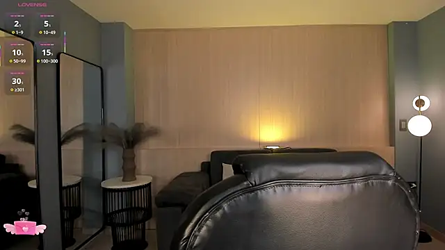 ArianaDumont online show from 29, 9, 2025