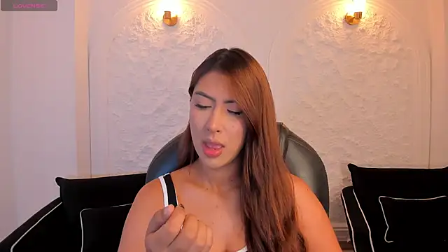 ArianaDumont online show from 17, 5, 2026