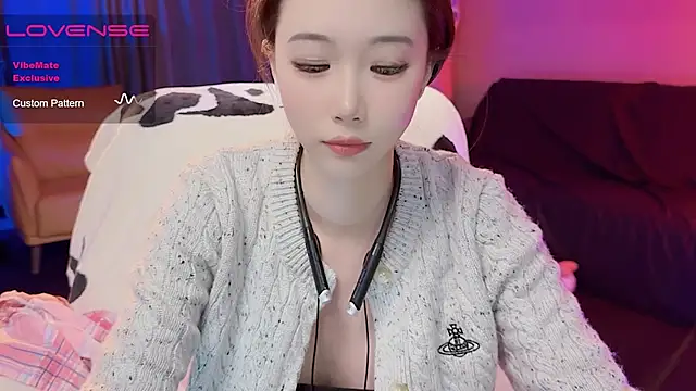 Snapshot of JoooJo_ chatting on 4, 12, 2024 JoooJo online show from 4, 12, 2024