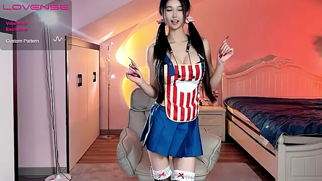 Snapshot of JoooJo_ chatting on 18, 10, 2025 JoooJo  online show from 18, 10, 2025