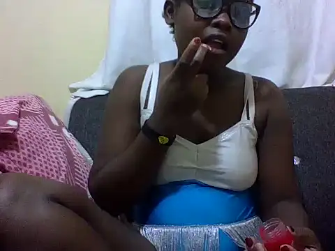 Sweetcecie01 online show from 6, 5, 2026