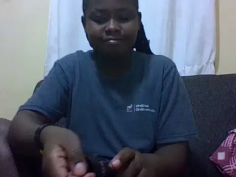 Sweetcecie01 online show from 29, 5, 2026