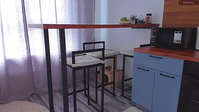 Snapshot of Miya_Kisss chatting on 13, 9, 2025 Miya Kisss online show from 13, 9, 2025