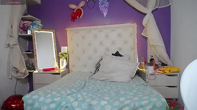 Snapshot of Ingrid_Casas chatting on 3, 3, 2025 Ingrid Casas online show from 3, 3, 2025