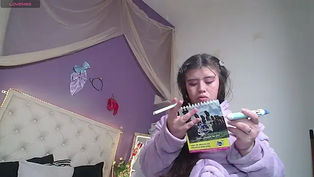 Snapshot of Ingrid_Casas chatting on 11, 3, 2025 Ingrid Casas online show from 11, 3, 2025