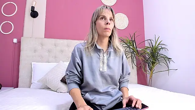 Anastasiapriest online show from 19, 5, 2026