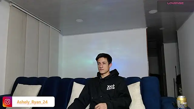 ashely ryan24 online show from 27, 1, 2025