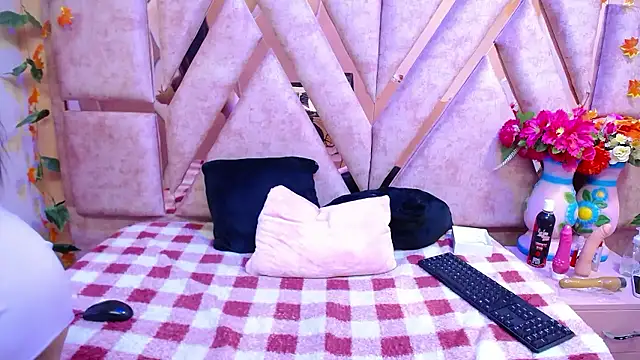 Snapshot of Azul_Horny18 chatting on 15, 2, 2026 Azul Horny18 online show from 15, 2, 2026