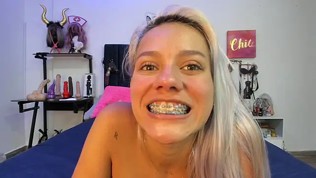 emmily giraldo online show from 10, 1, 2025