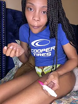 Snapshot of ButtahscotchBarbiee chatting on 9, 11, 2025 ButtahscotchBarbiee online show from 9, 11, 2025