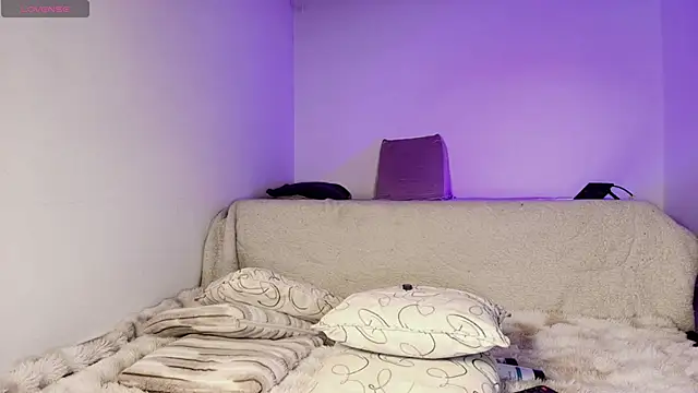 Madeline Dreams online show from 11, 5, 2026