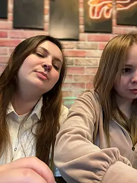  YourAnnie  online show from 17, 3, 2025