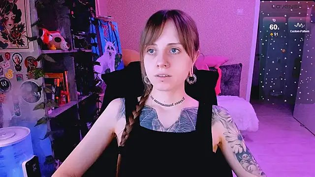 Snapshot of NaniMoore chatting on 23, 2, 2025 NaniMoore online show from 23, 2, 2025