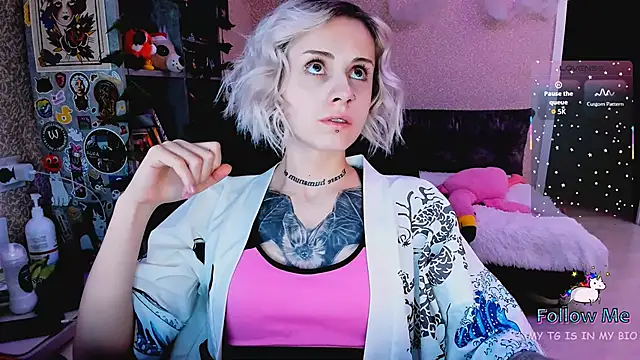 NaniMoore online show from 27, 11, 2025